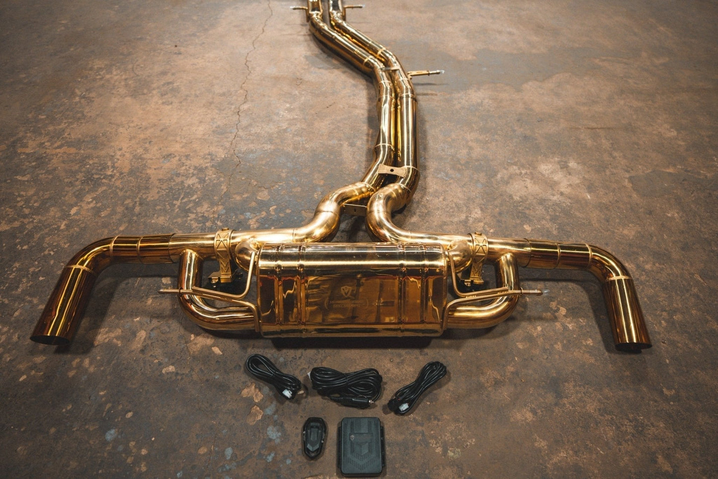 AUDI RSQ8 كات باك كورساترونك الإلكتروني - Corsatronic Exhausts