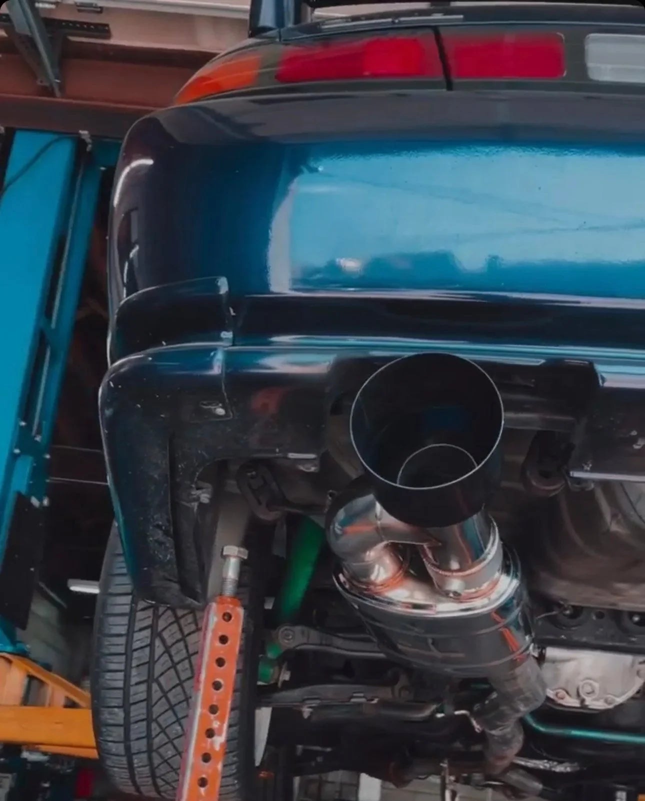 دبة كورسا الالكترونية مع كامل ملحقات التشغيل - Corsatronic Exhausts