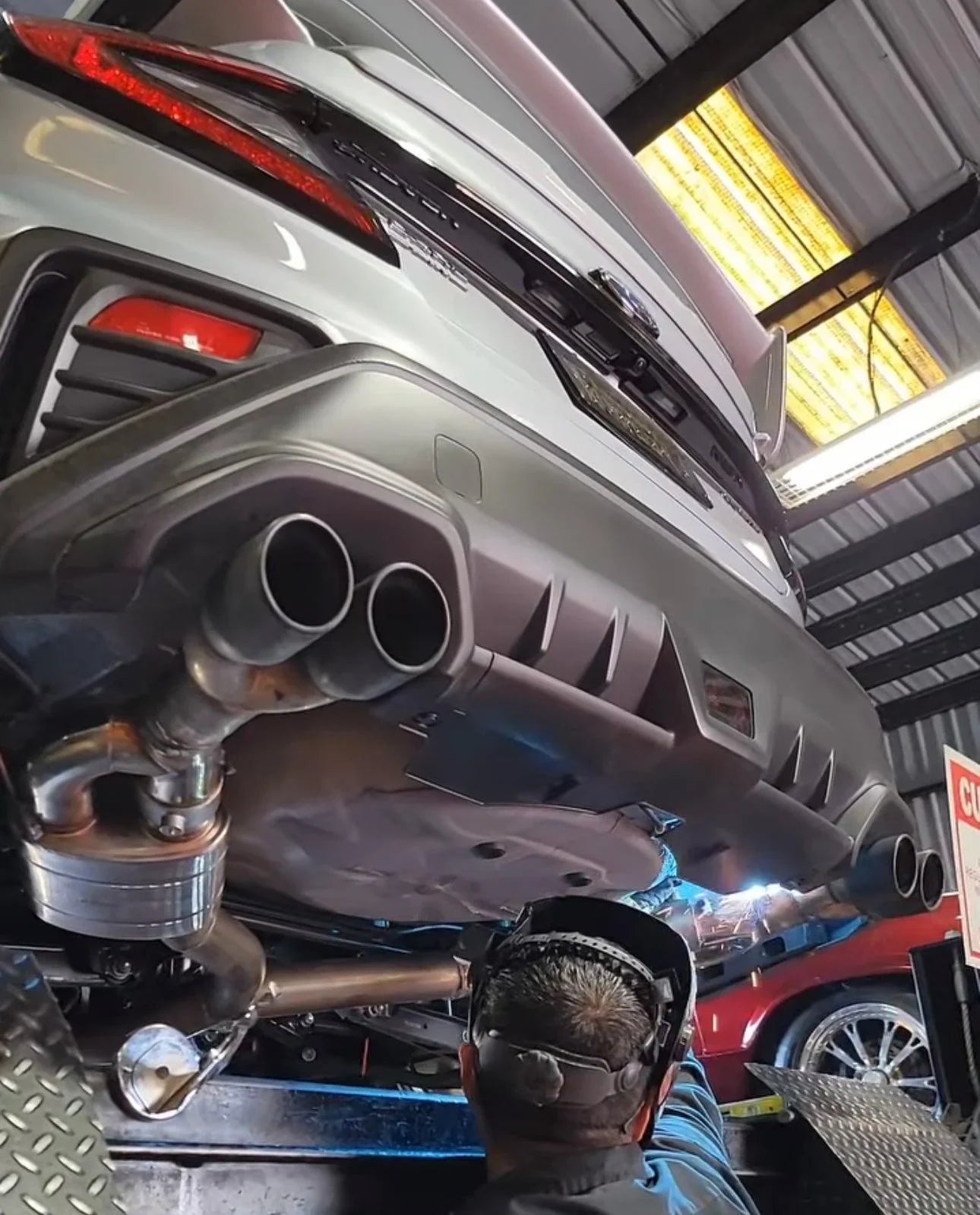 دبة كورسا الالكترونية مع كامل ملحقات التشغيل - Corsatronic Exhausts