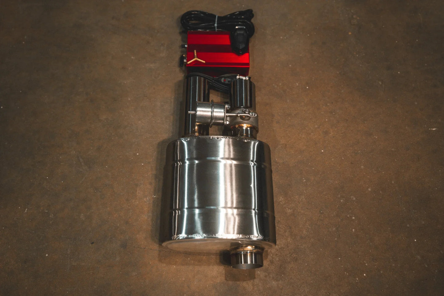 دبة كورسا الالكترونية مع كامل ملحقات التشغيل - Corsatronic Exhausts