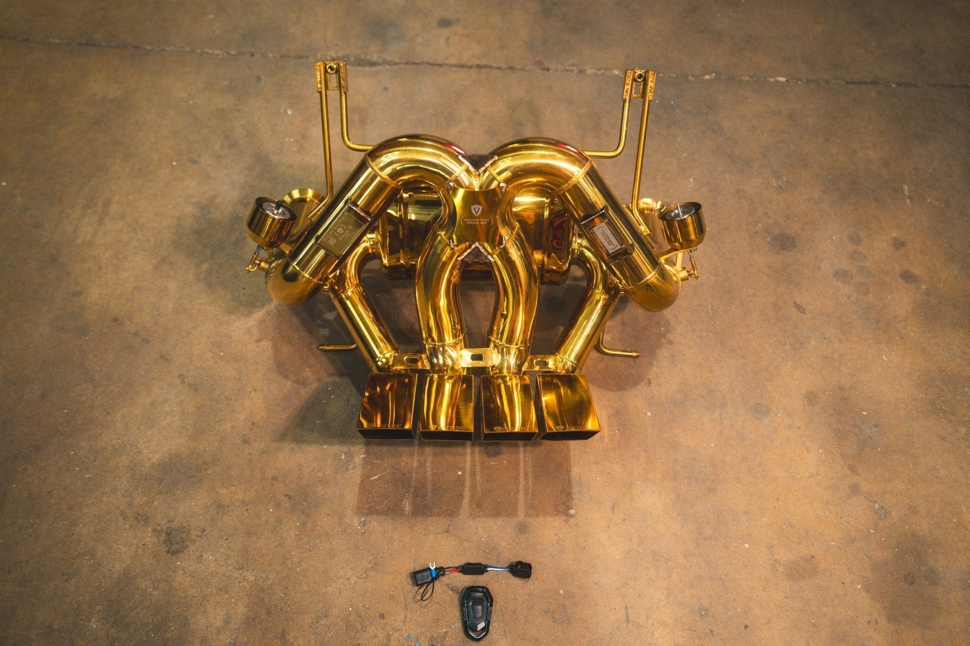 Lamborghini Aventador LP700 / S / SV نظام كورساترونك الإلكتروني - Corsatronic Exhausts